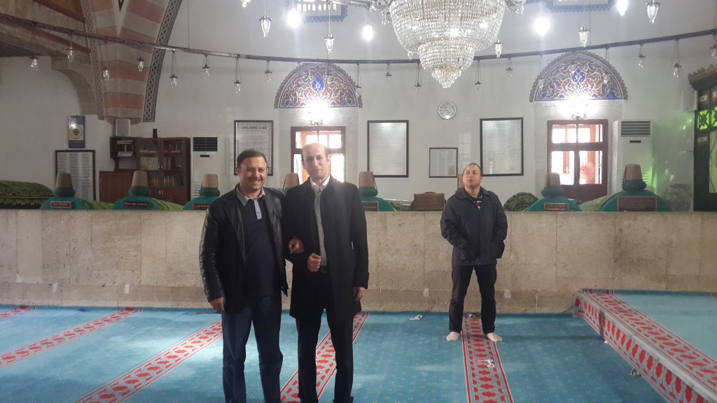 Aktekke Camii (Mevlana'nın annesinin mezarının bulunduğu cami)